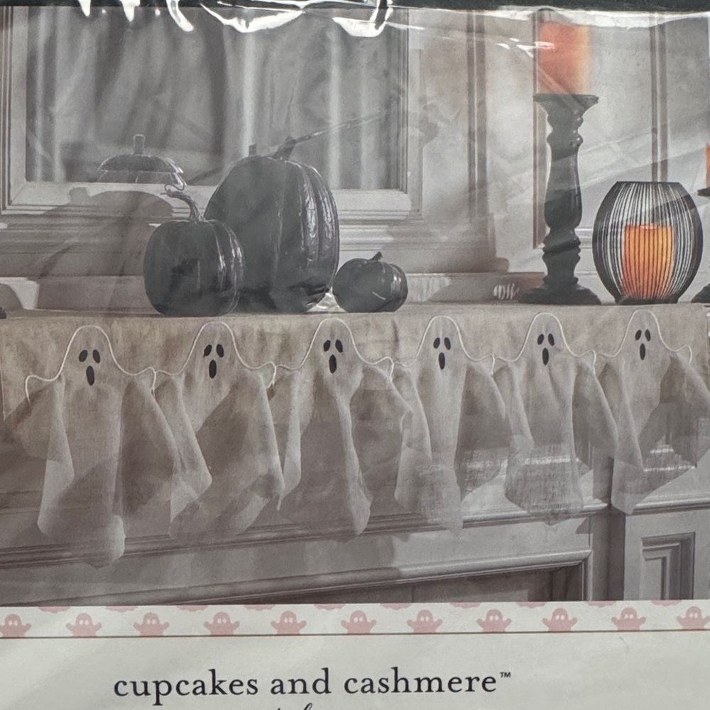 Cupcakes & Cashmere Halloween Ghost Mantel Scarf - Picture 2 of 6